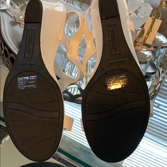 Beautiful woman brand new sandals - Picture 5 of 8